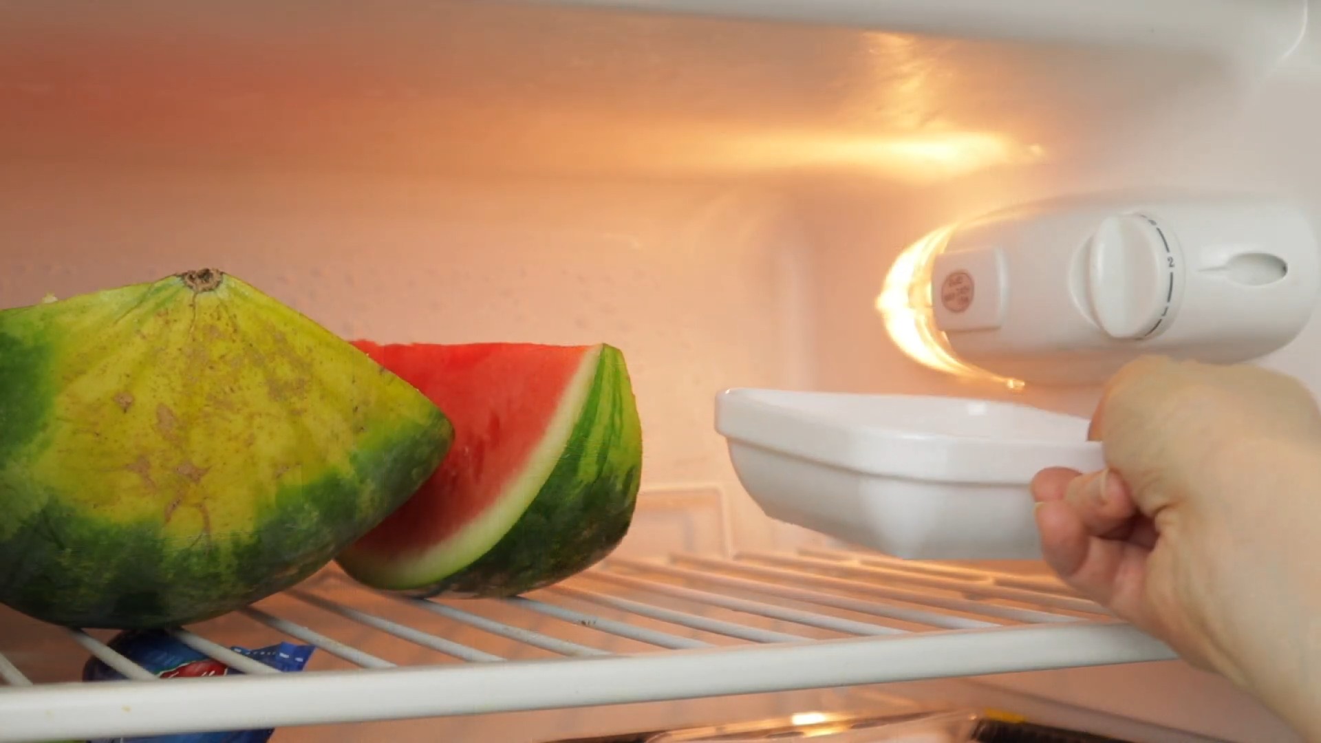 Refrigerator odor removal