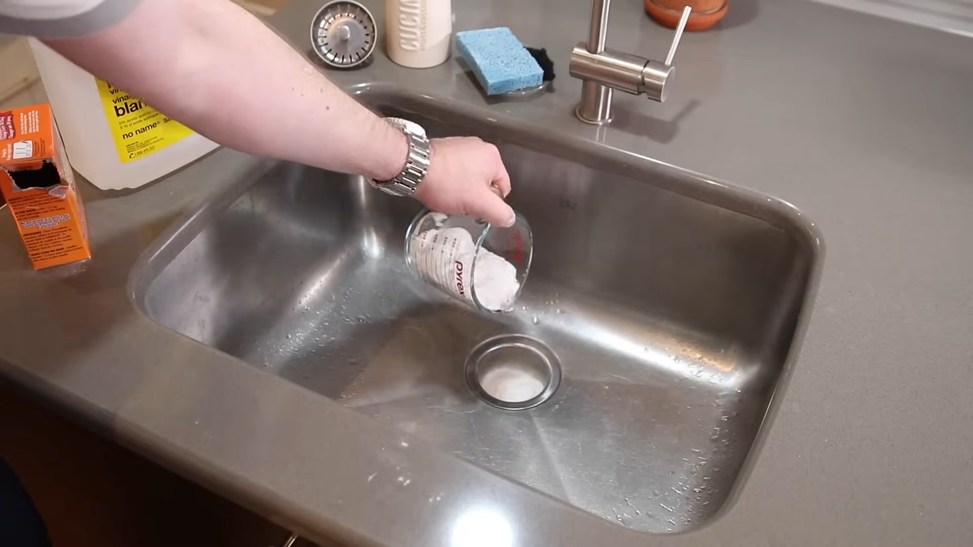 Baking Soda Drain Cleaner